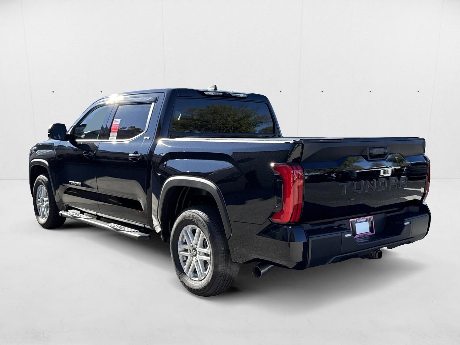 2025 Toyota Tundra SR5 - Photo 9