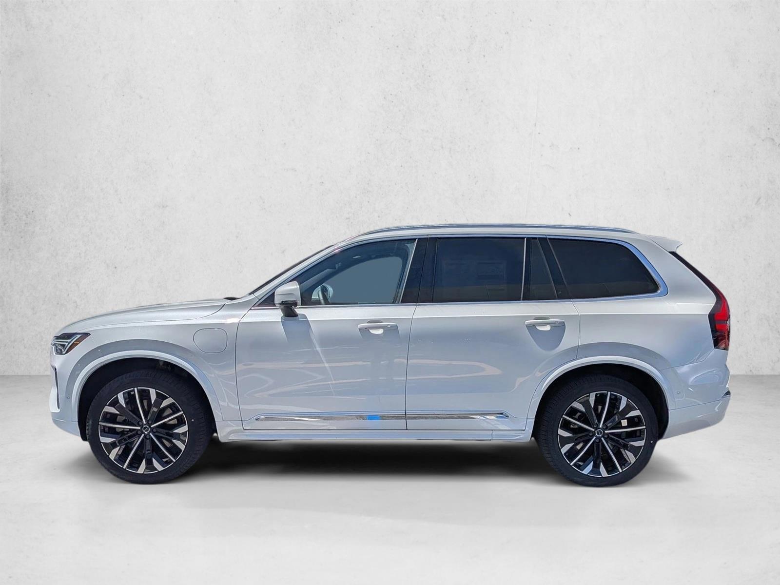 Thumbnail: 2026 Volvo XC90 - 2