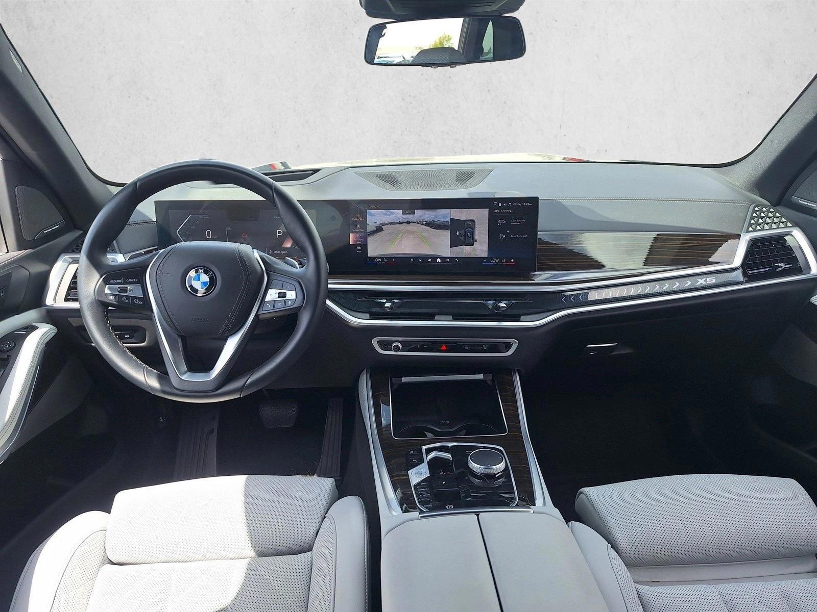 Thumbnail: 2025 BMW X5 - 3