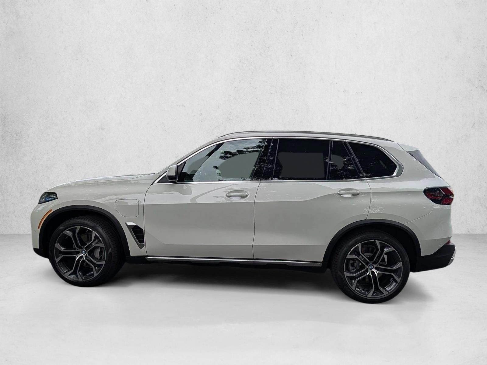Thumbnail: 2026 BMW X5 - 2