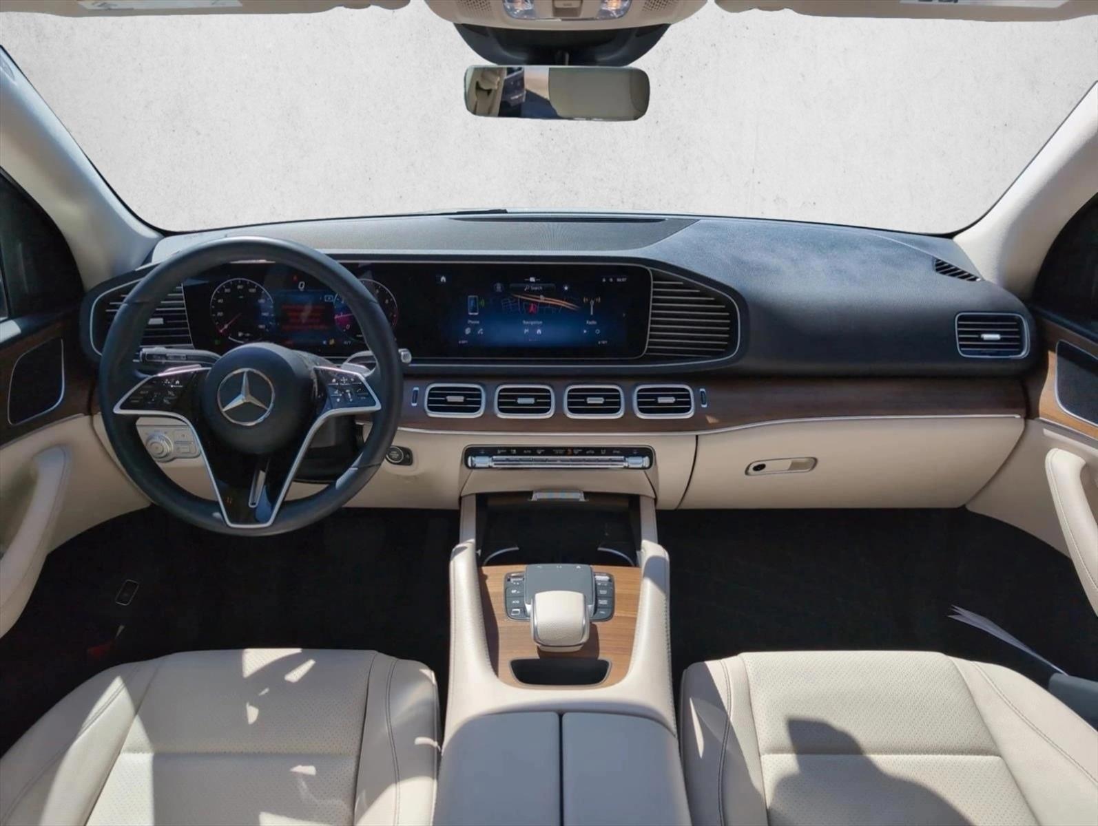 Thumbnail: 2025 Mercedes-Benz GLE - 3