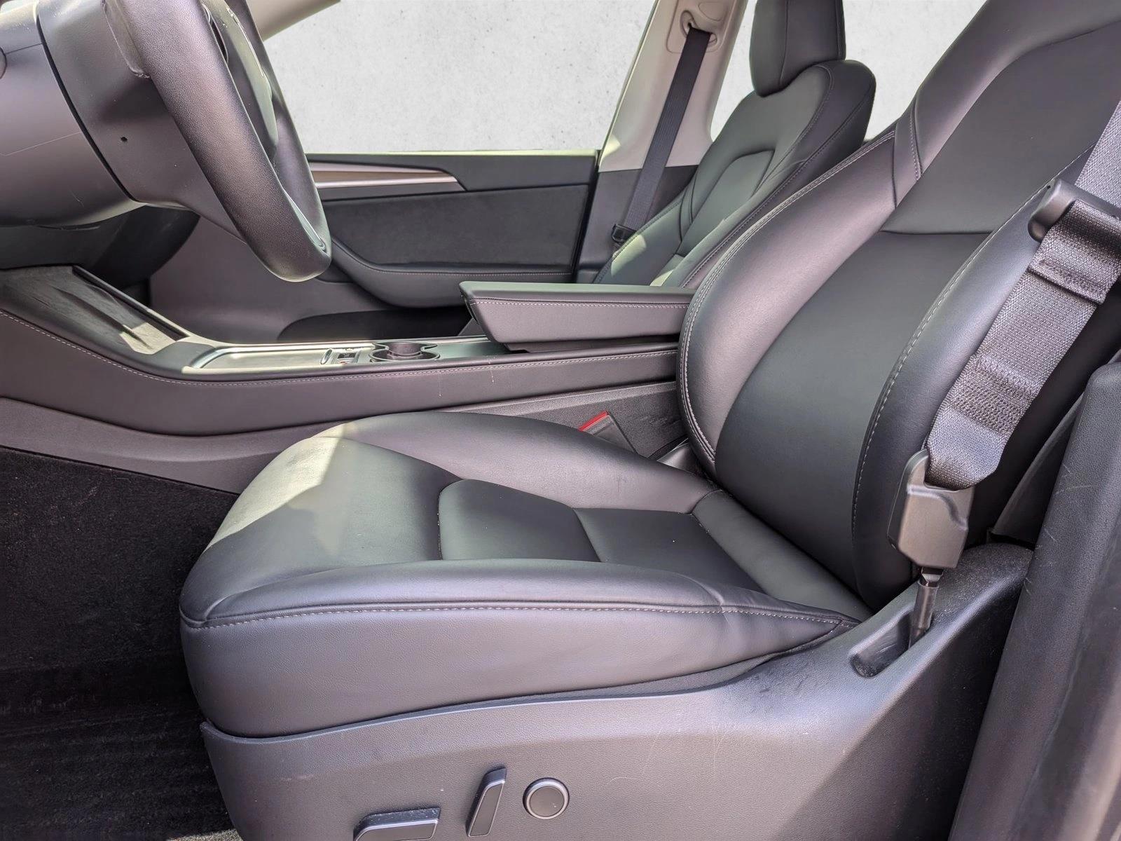 Thumbnail: 2023 Tesla Model Y - 3