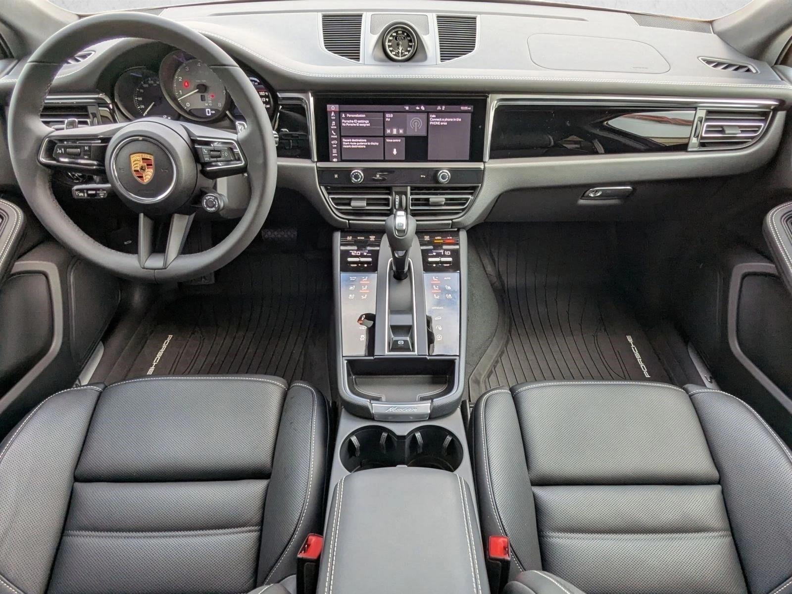 Thumbnail: 2026 Porsche Macan - 5