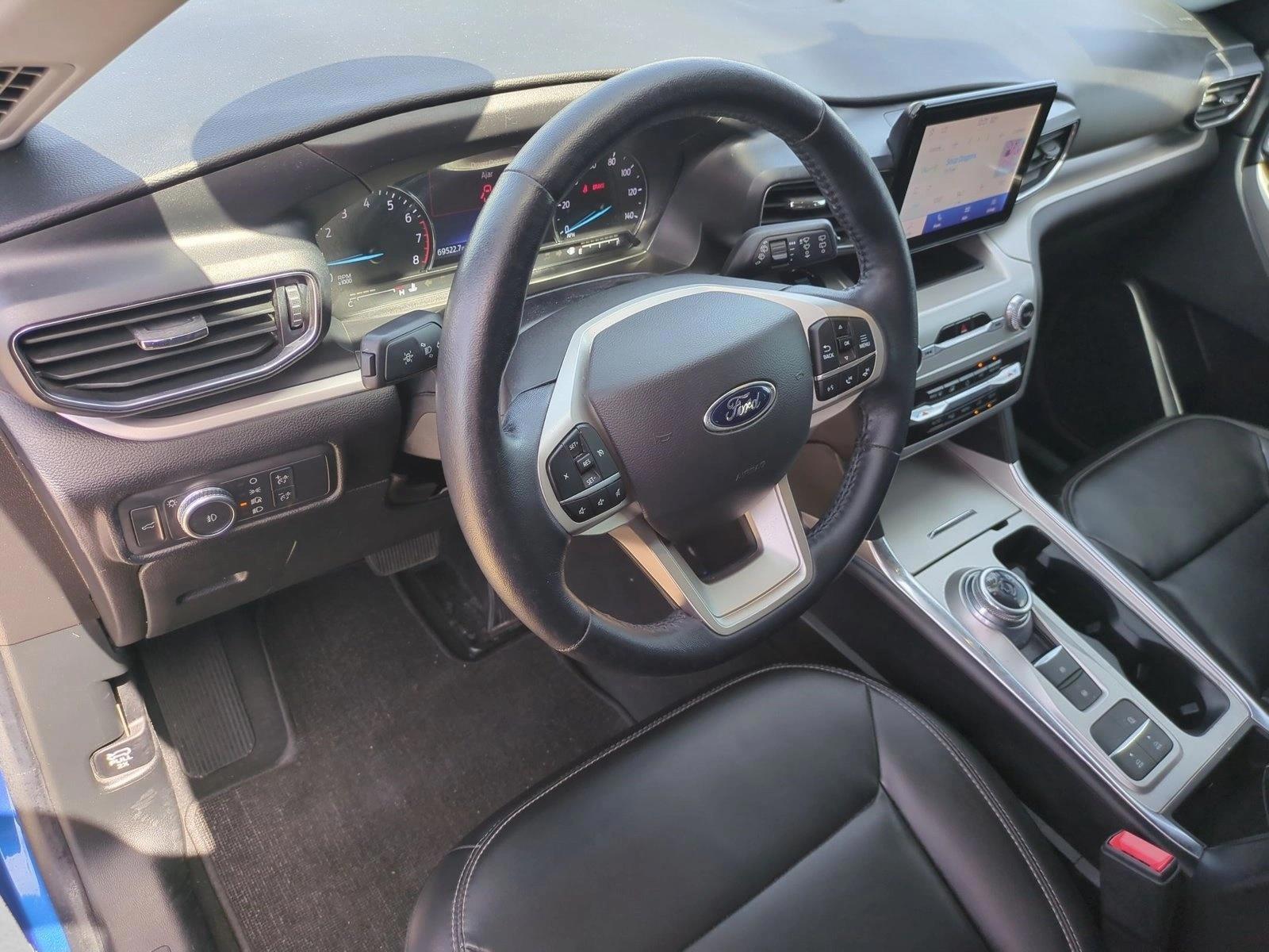 Thumbnail: 2022 Ford Explorer - 3
