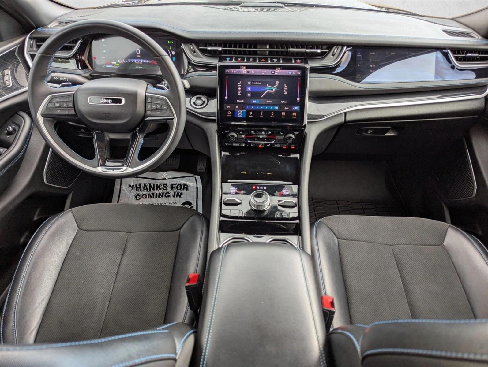 Thumbnail: 2023 Jeep Grand Cherokee - 3