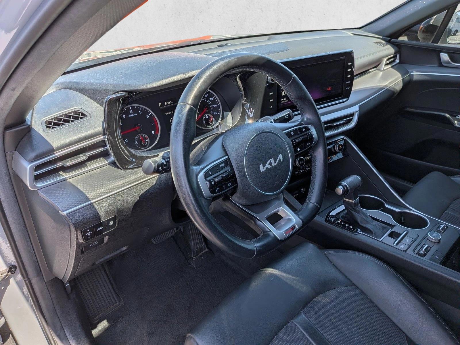 Thumbnail: 2022 Kia K5 - 3