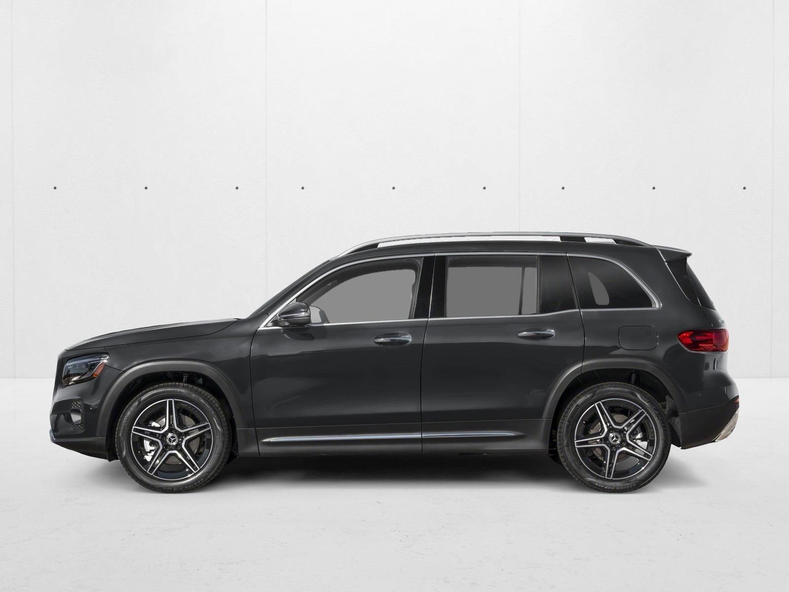 Thumbnail: 2025 Mercedes-Benz GLB - 2