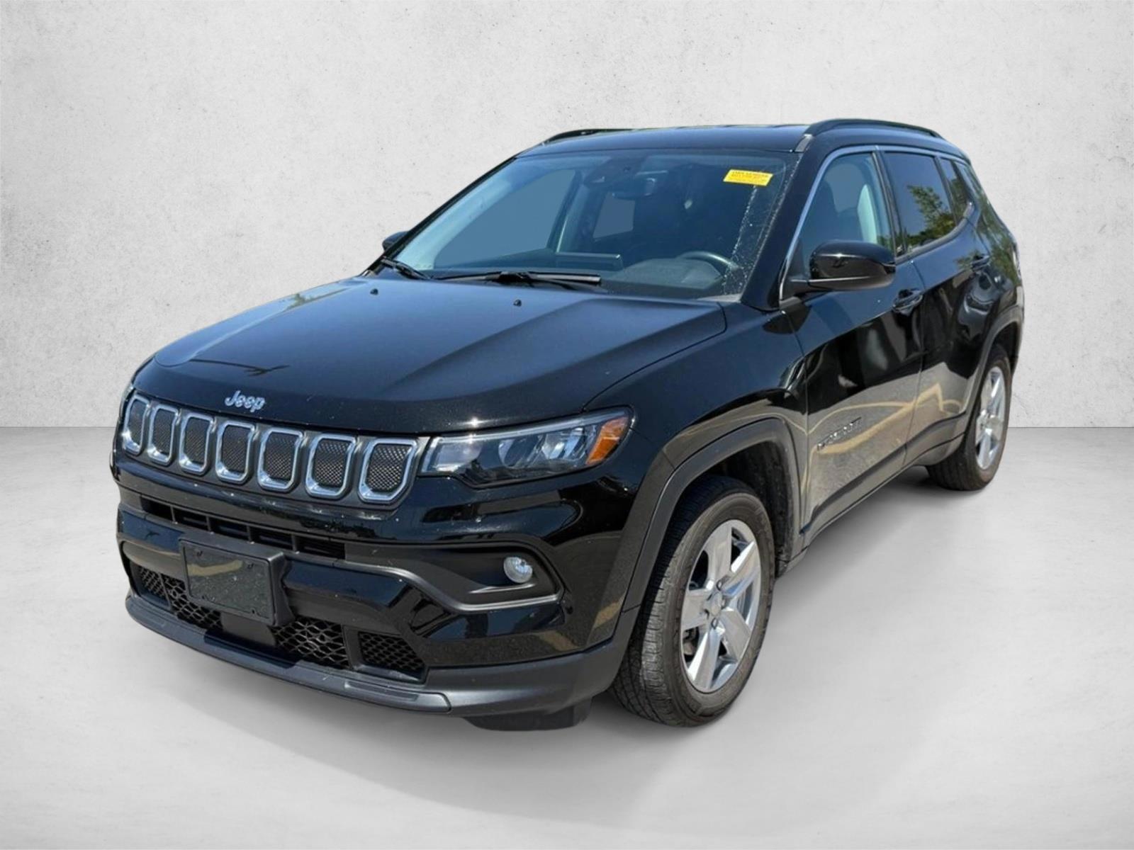 2022 Jeep Compass Latitude's photo