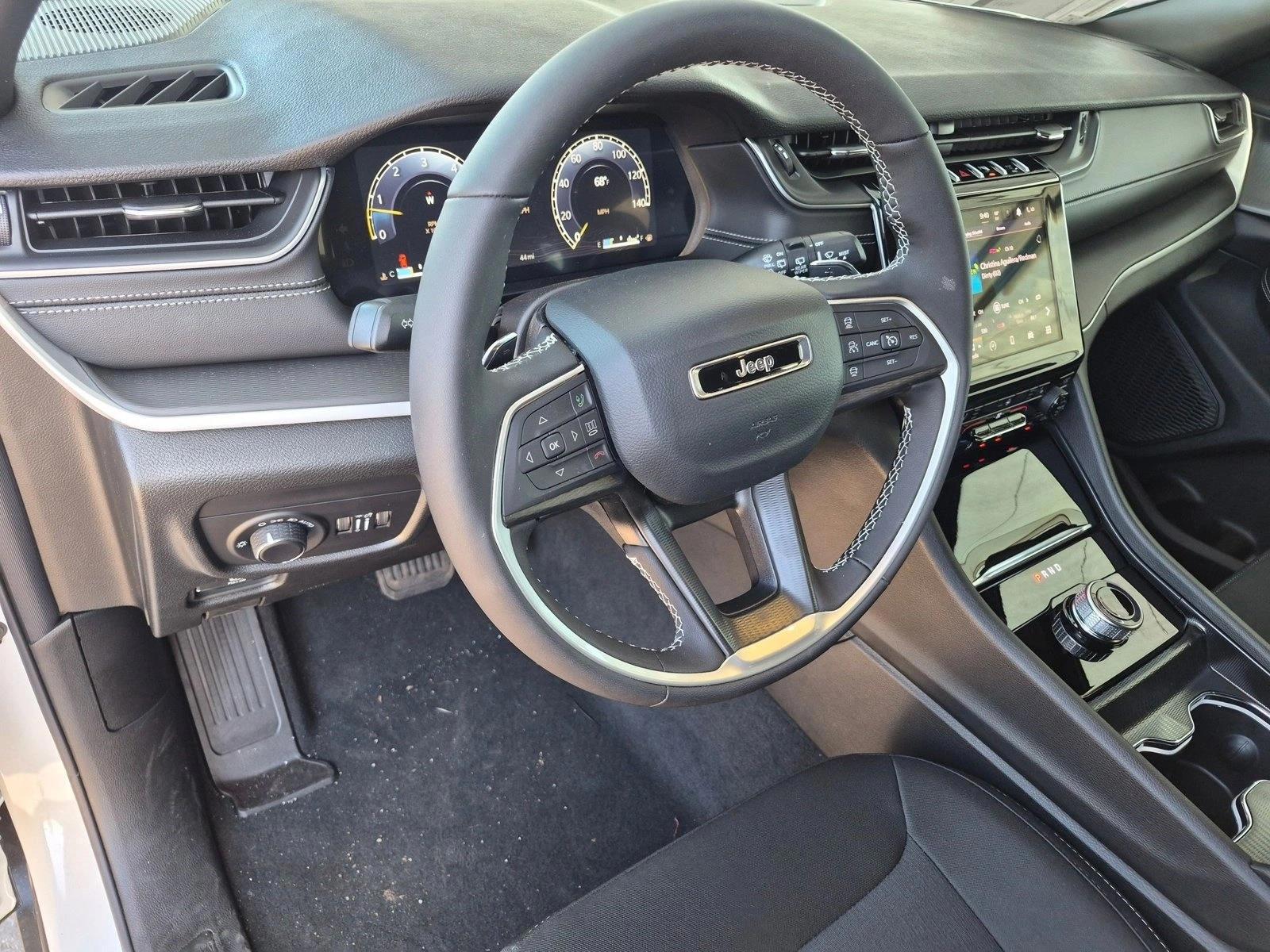 Thumbnail: 2026 Jeep Grand Cherokee - 3
