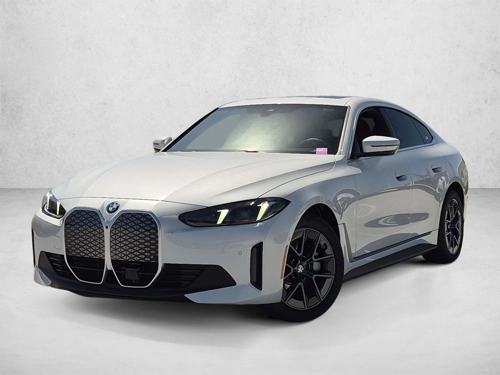 Thumbnail: 2026 BMW i4 - 1