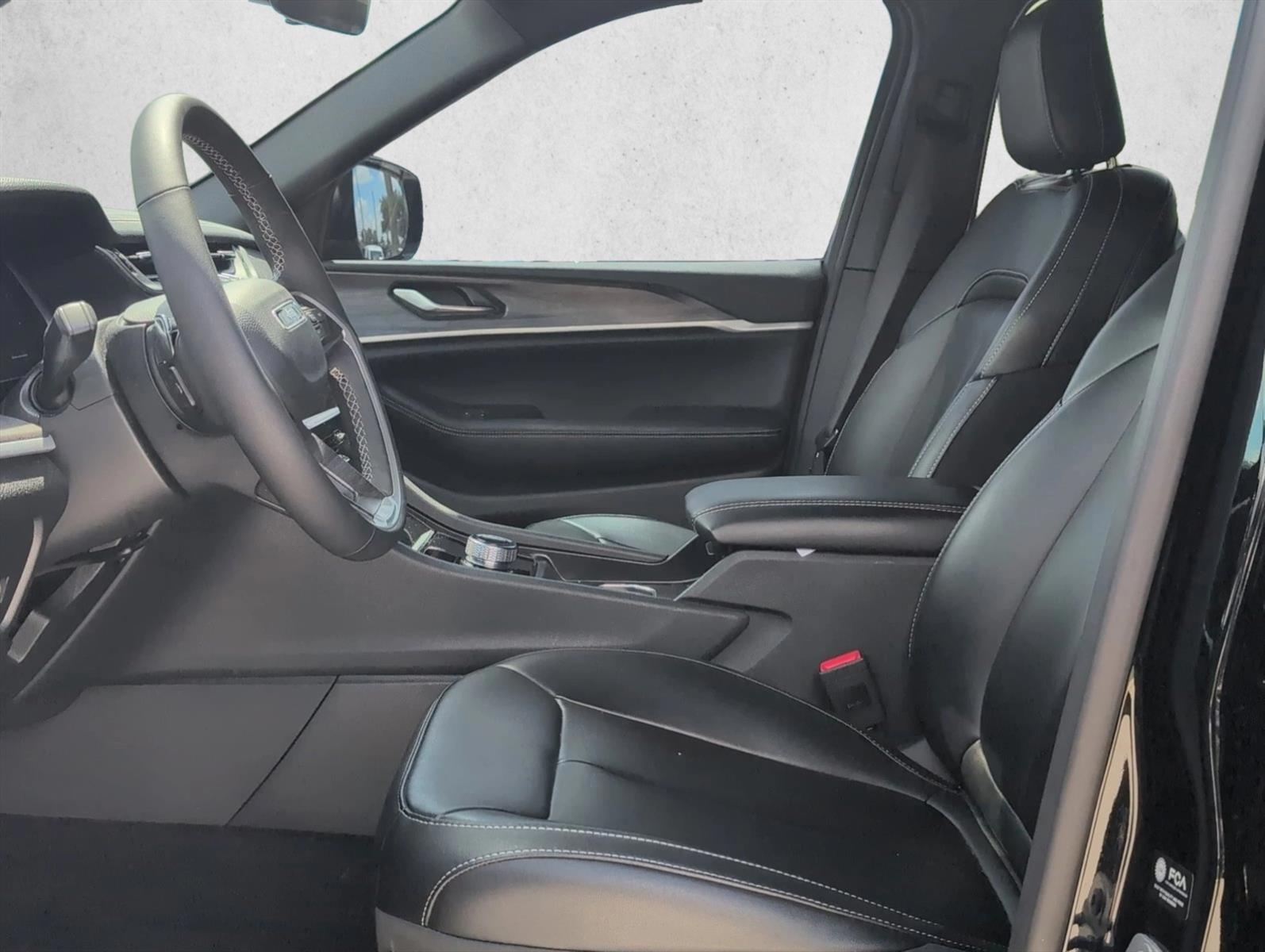 2025 Jeep Grand Cherokee Limited - Photo 14