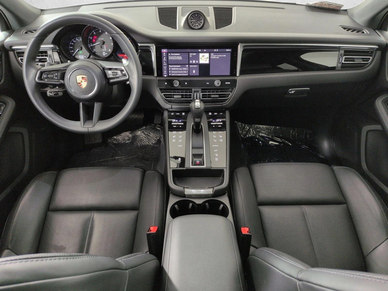 Thumbnail: 2025 Porsche Macan - 4