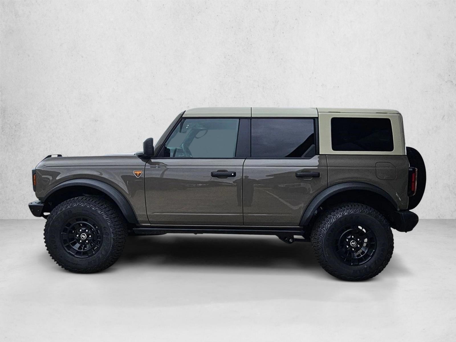 Thumbnail: 2026 Ford Bronco - 2