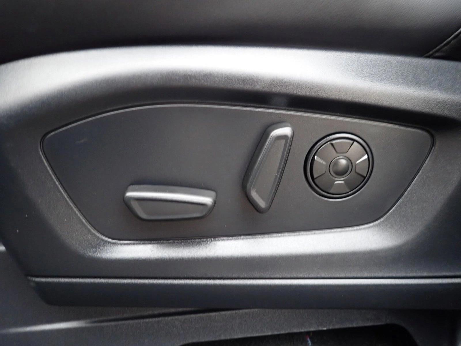 Thumbnail: 2026 Ford Explorer - 3