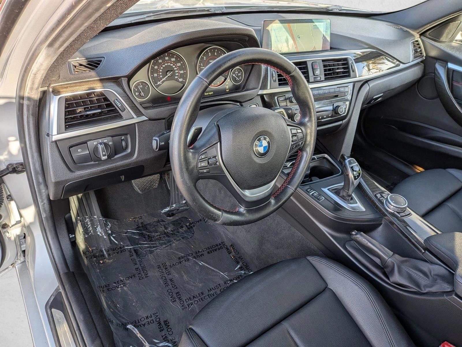 Thumbnail: 2016 BMW 3 Series - 3
