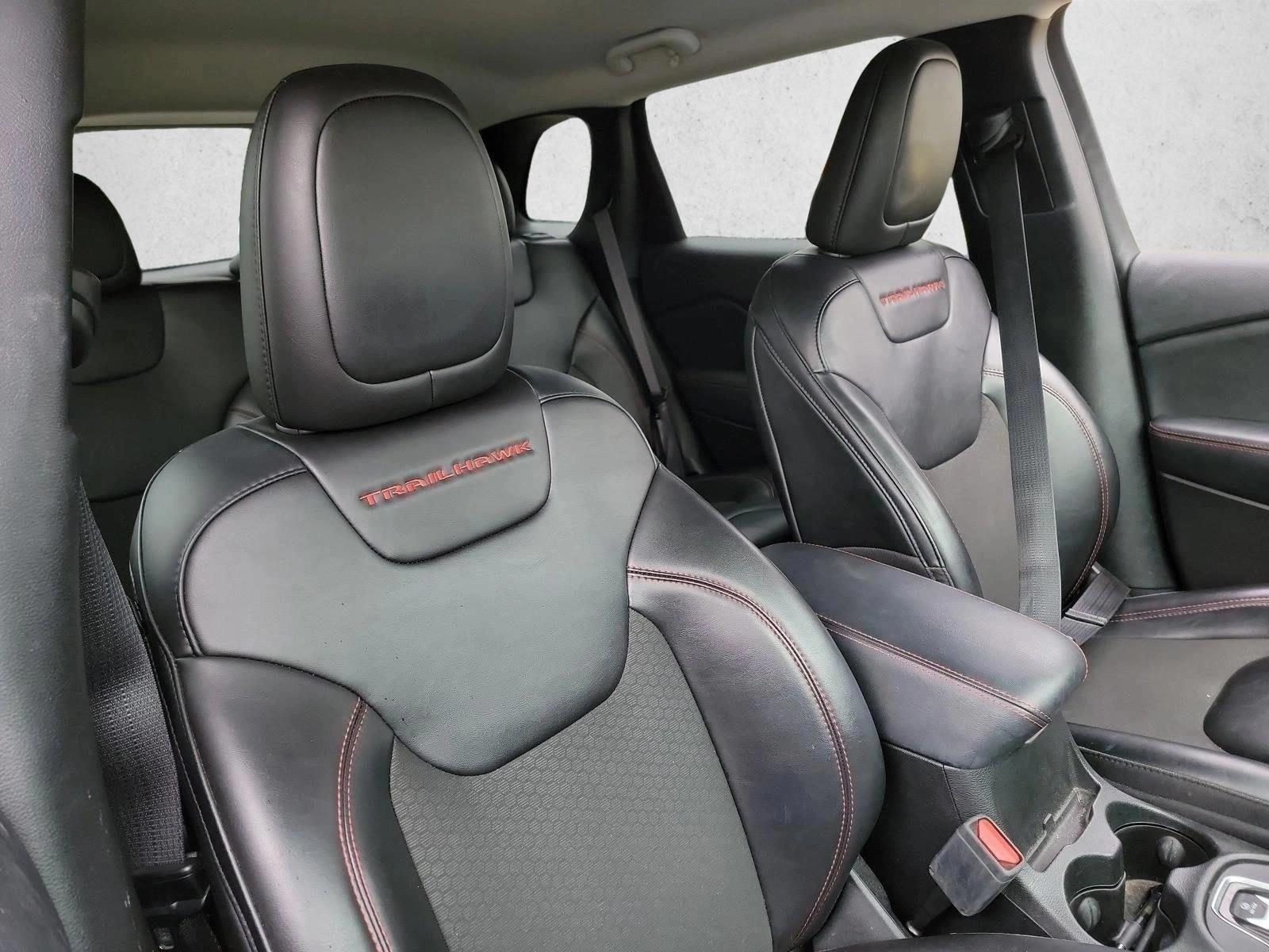 2022 Jeep Cherokee Trailhawk - Photo 12