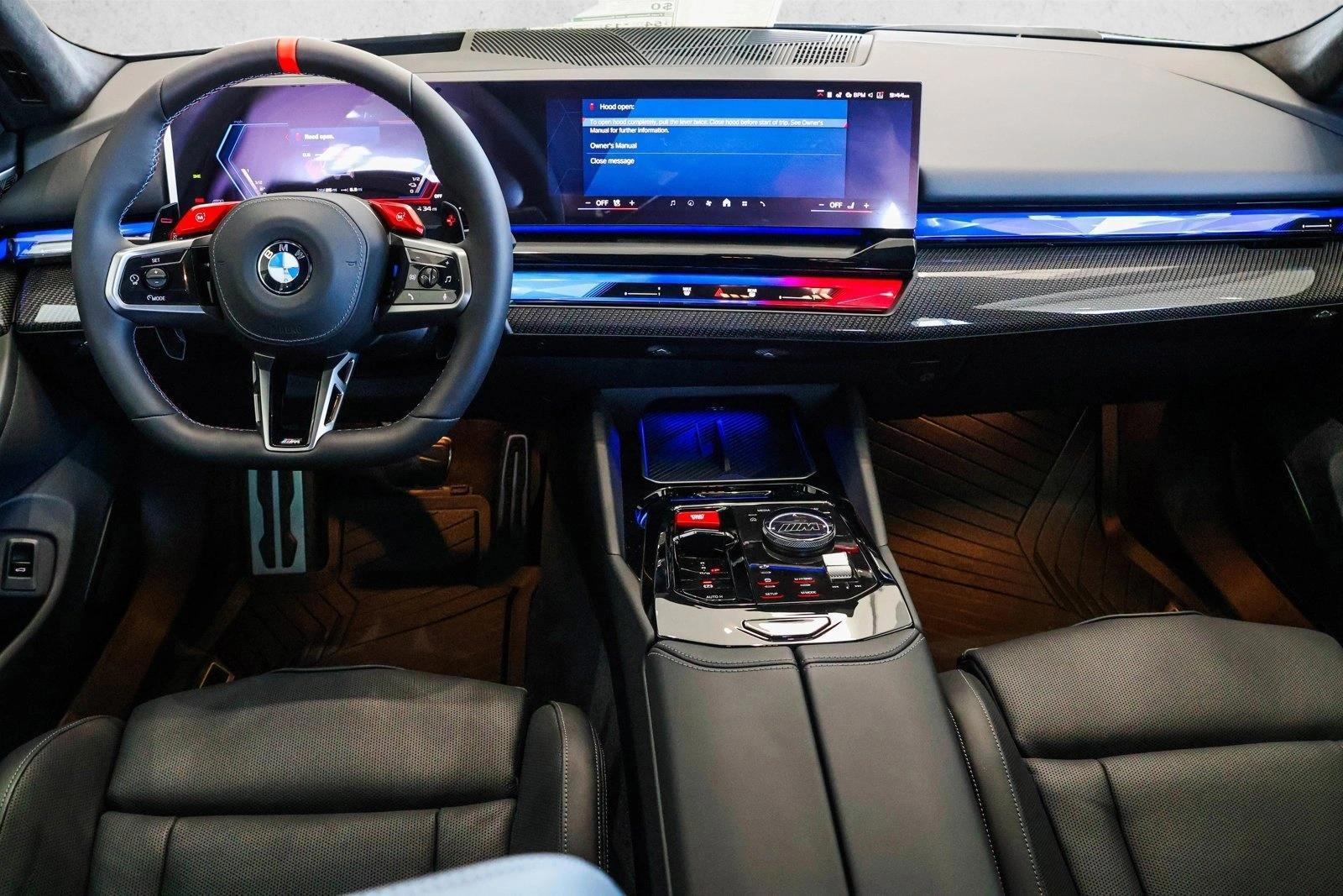 Thumbnail: 2027 BMW M5 - 4
