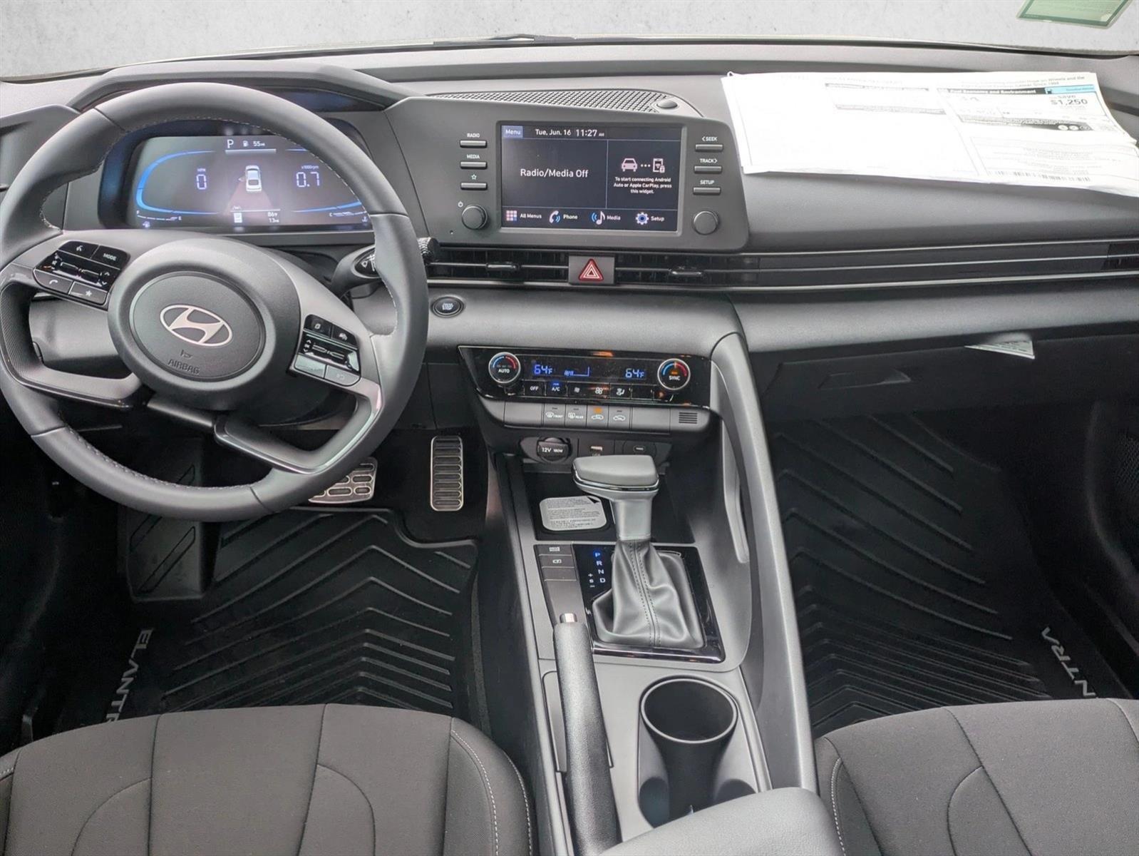 Thumbnail: 2026 Hyundai Elantra - 4