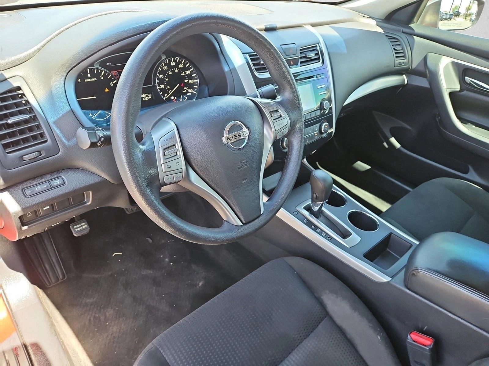 Thumbnail: 2015 Nissan Altima - 3