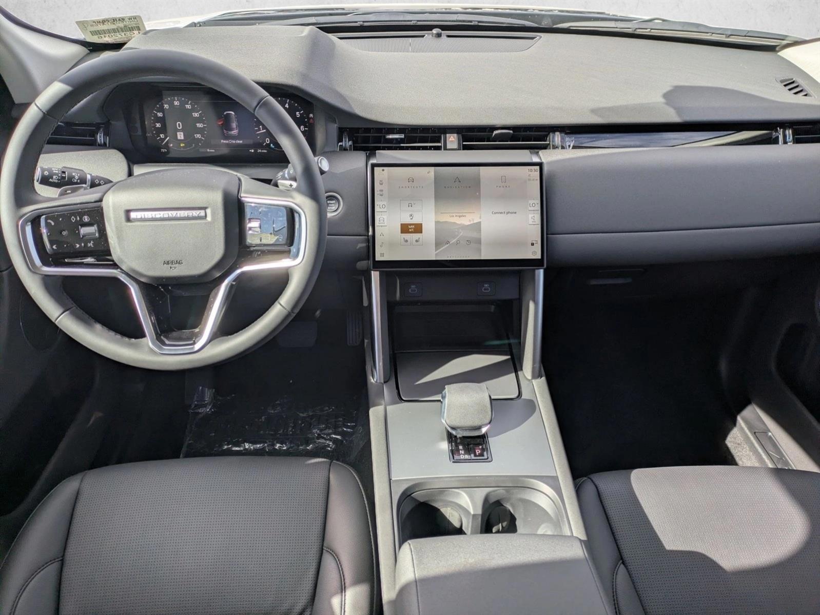 Thumbnail: 2025 Land Rover Discovery Sport - 4