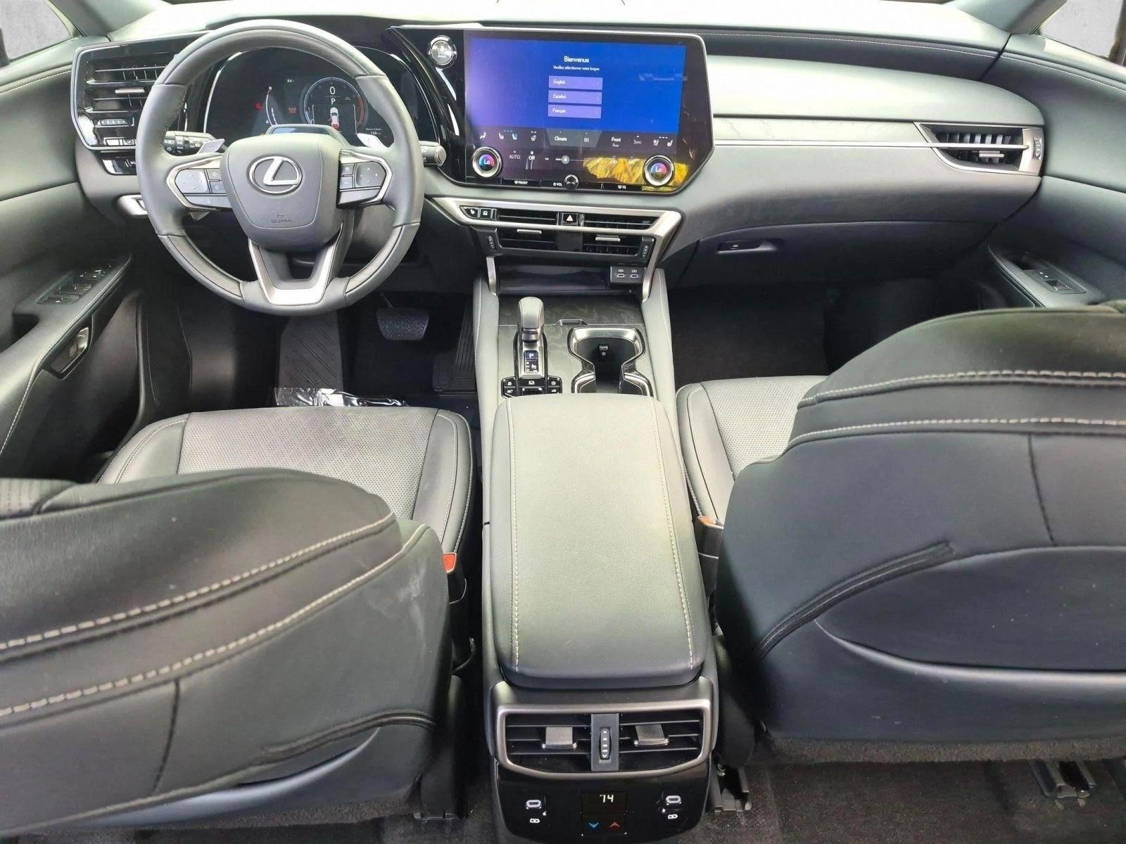 Thumbnail: 2023 Lexus RX - 3