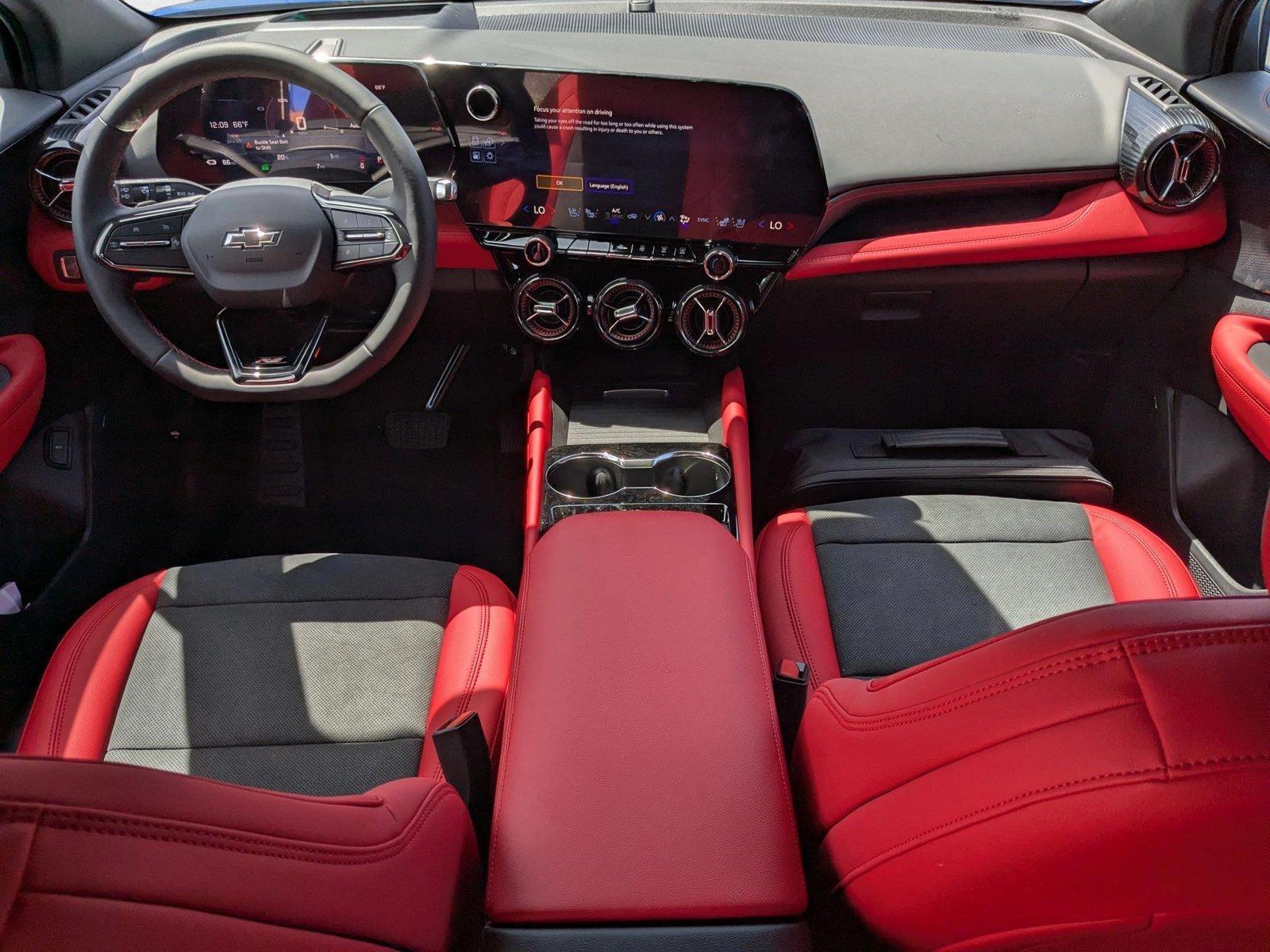 Thumbnail: 2025 Chevrolet Blazer EV - 3