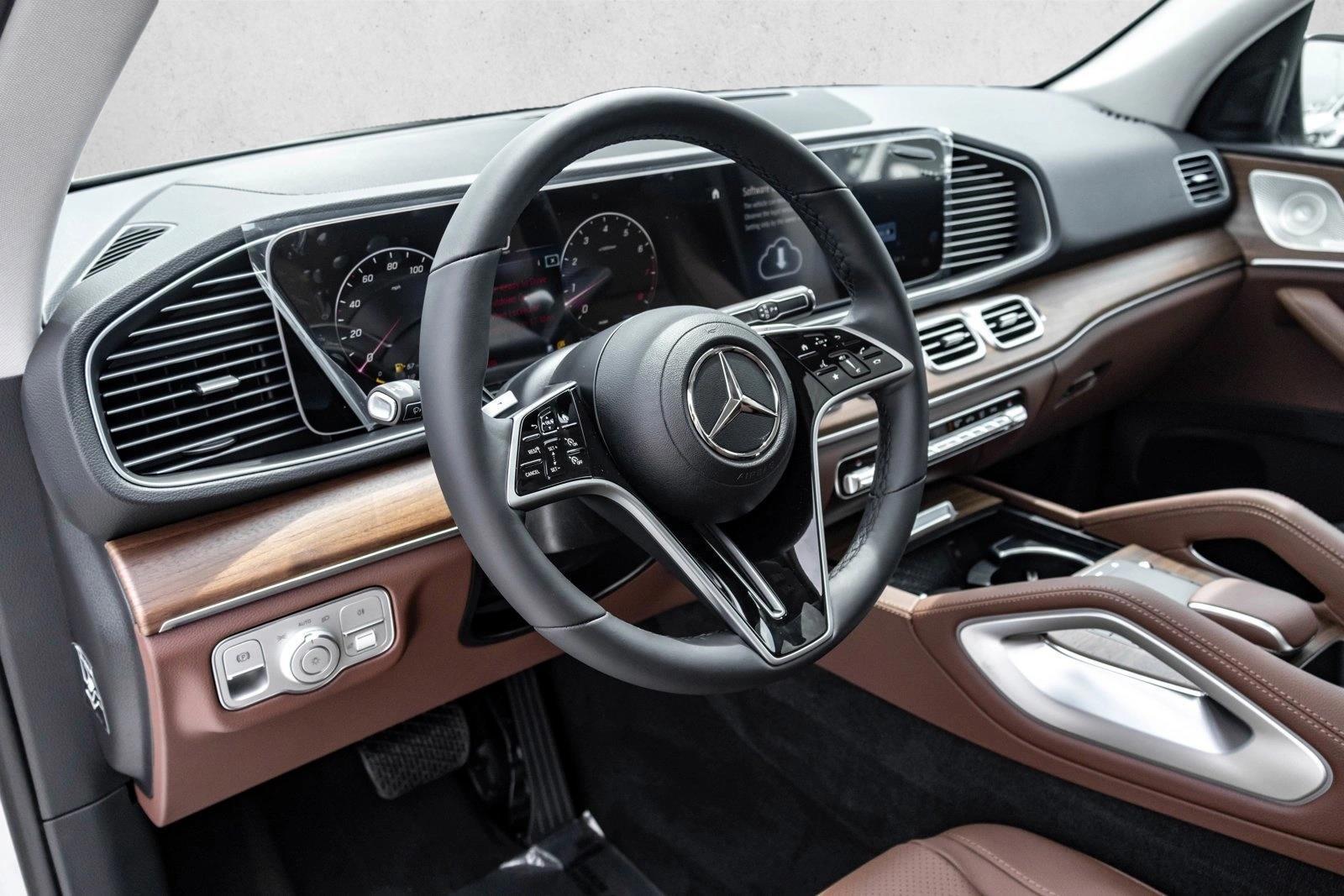 Thumbnail: 2026 Mercedes-Benz GLE - 3