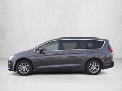 2021 Chrysler Voyager
