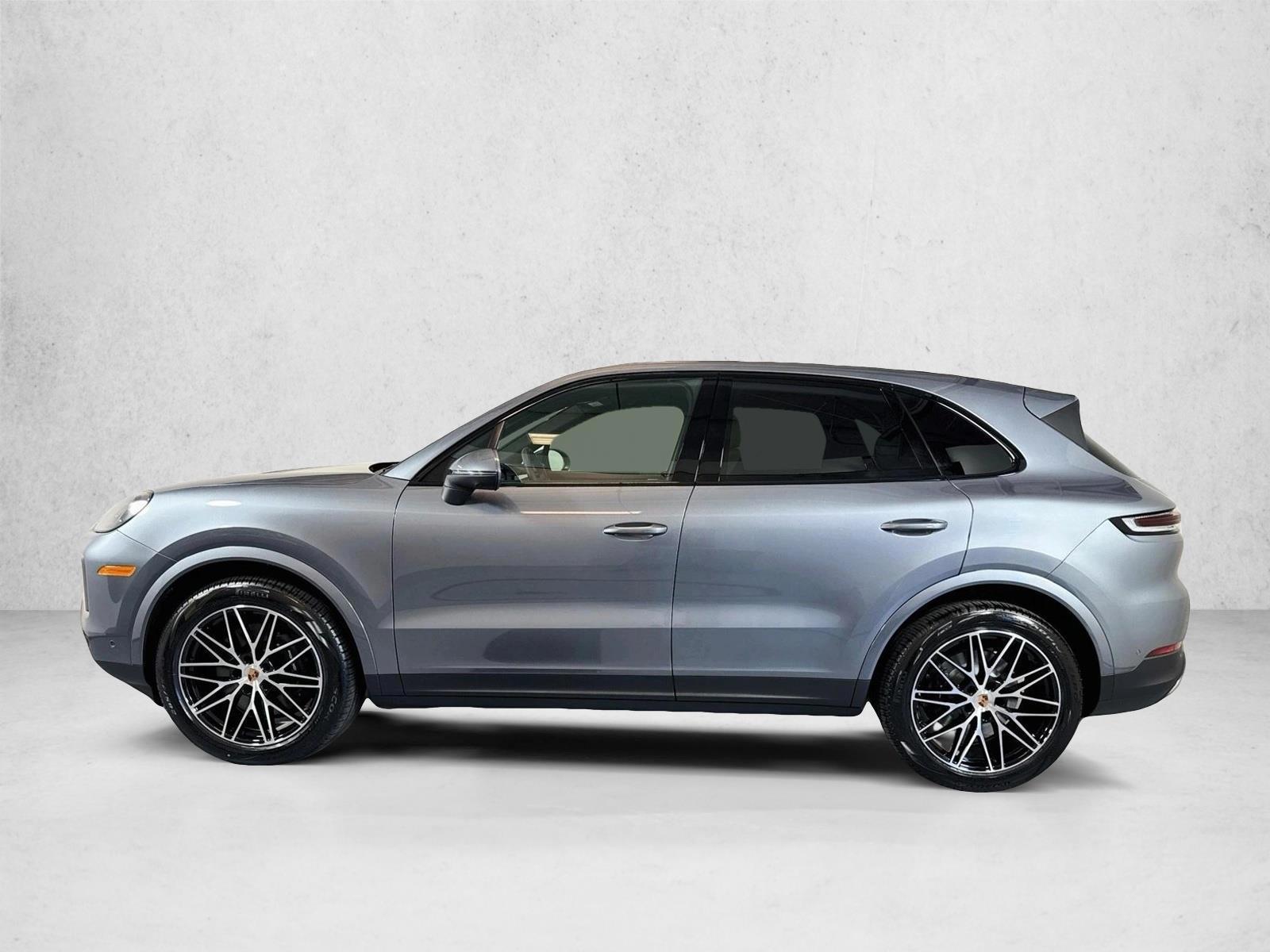 Thumbnail: 2026 Porsche Cayenne - 2