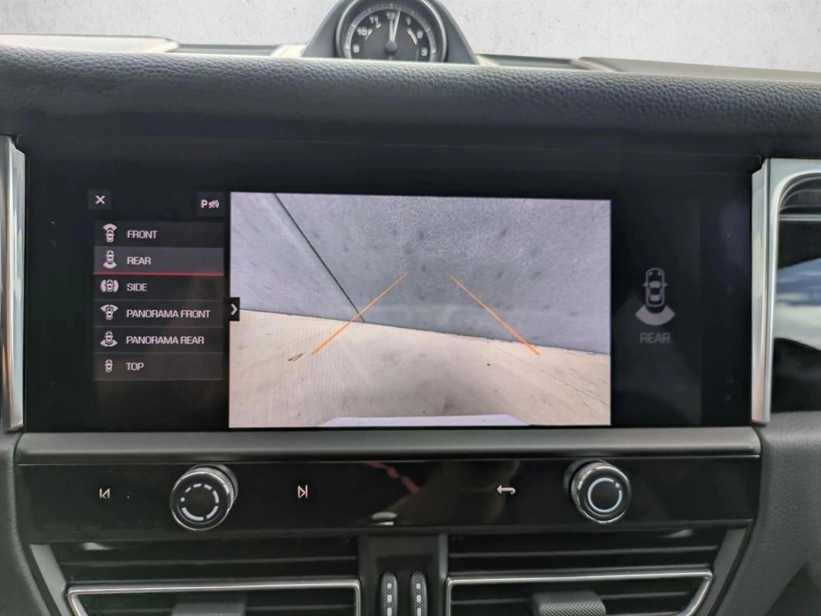 2025 Porsche Macan T - Photo 19