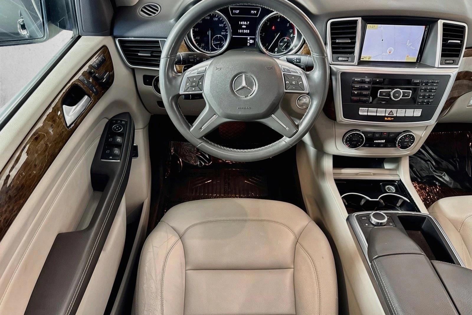 Thumbnail: 2012 Mercedes-Benz M-Class - 3