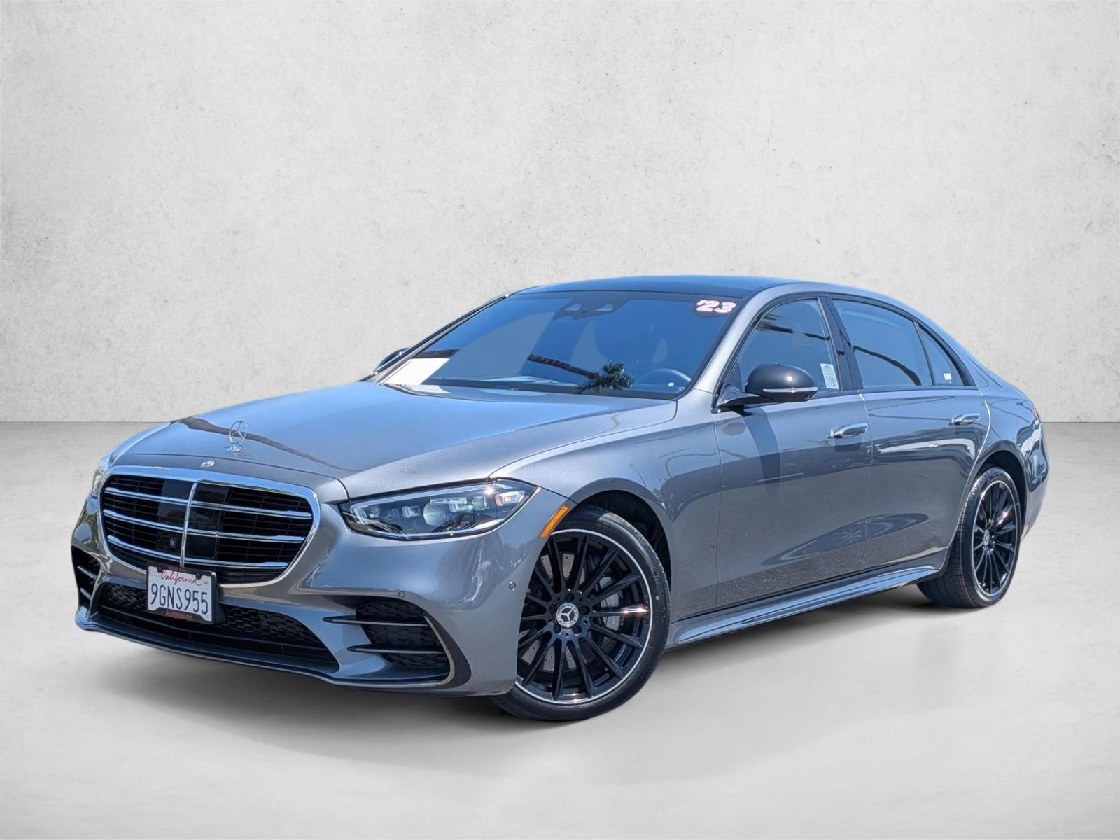 Thumbnail: 2023 Mercedes-Benz S-Class - 1