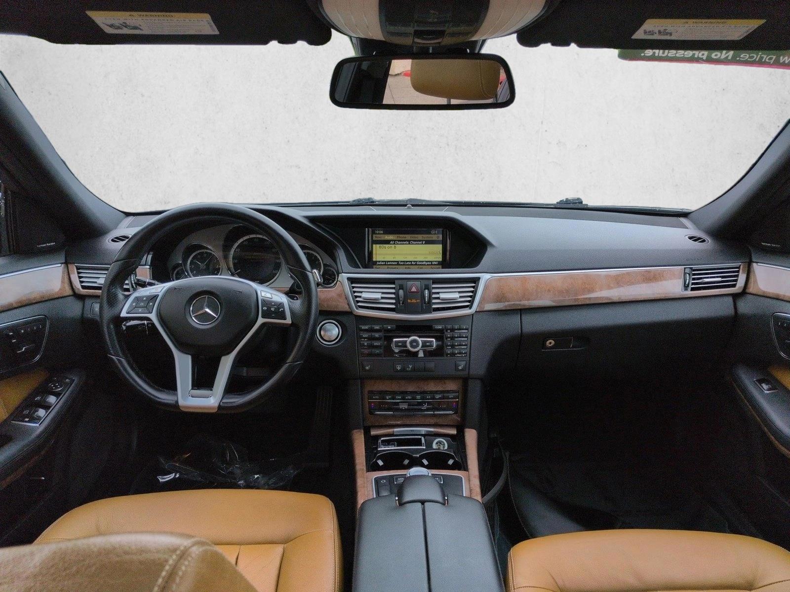 Thumbnail: 2012 Mercedes-Benz E-Class - 3