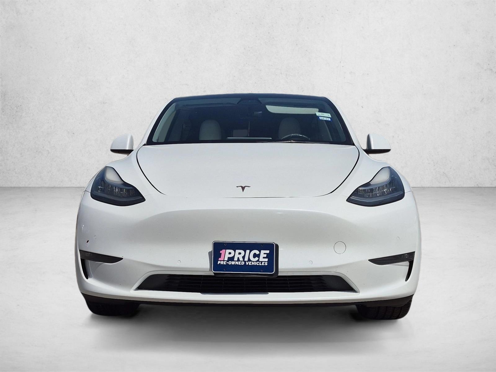 Used 2021 Tesla Model Y Long Range with VIN 5YJYGAEE4MF230804 for sale in Des Plaines, IL