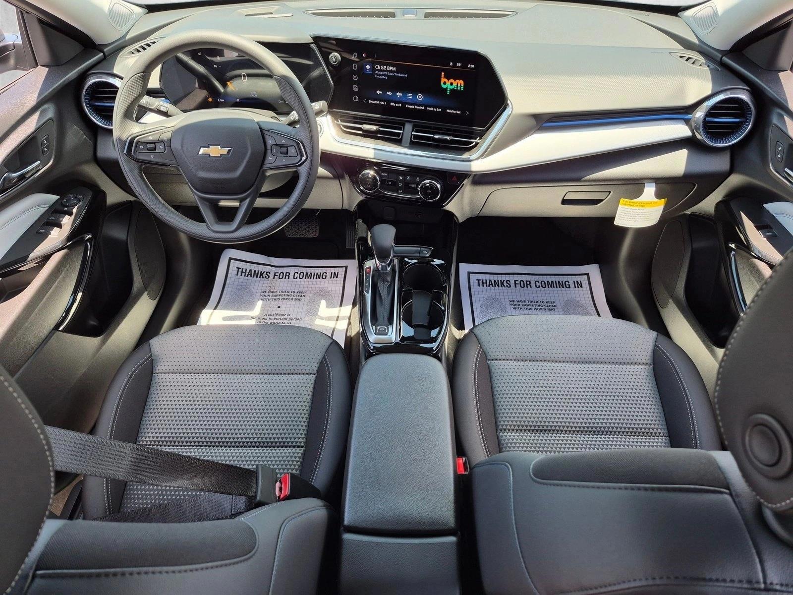Thumbnail: 2026 Chevrolet Trax - 3