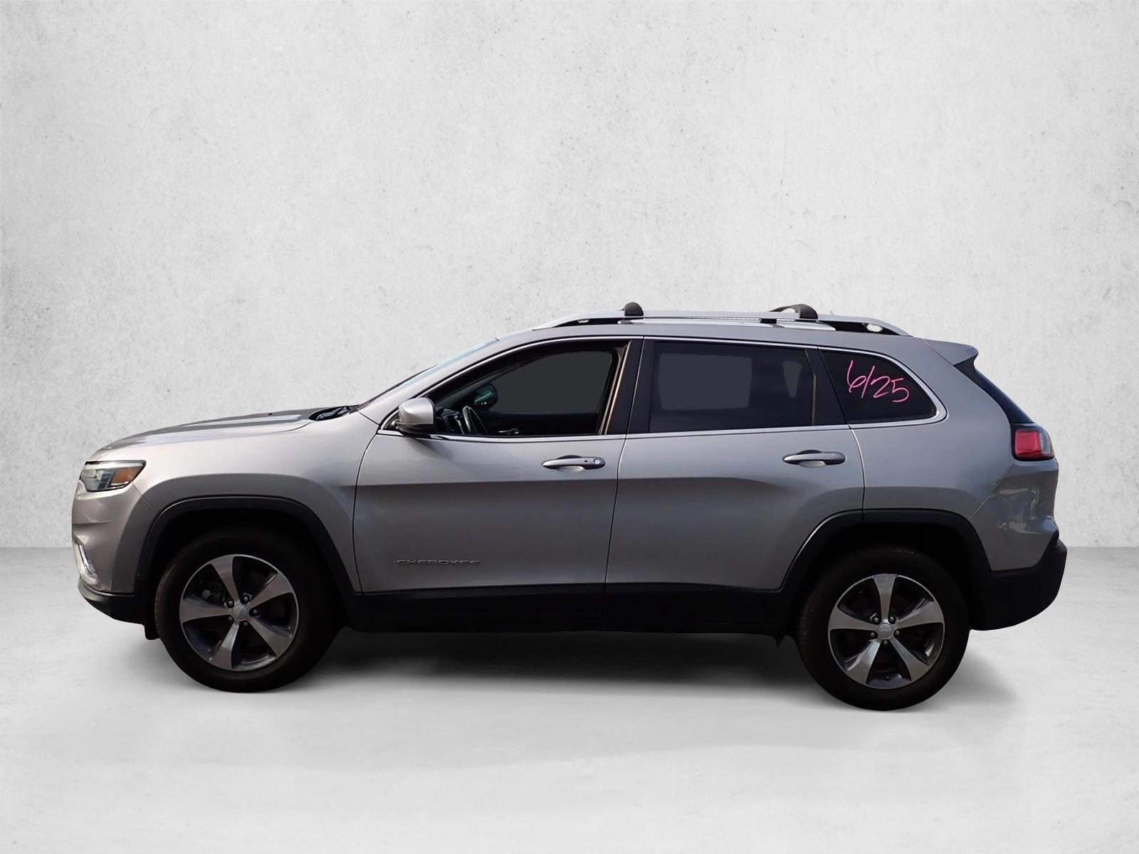 Thumbnail: 2019 Jeep Cherokee - 2