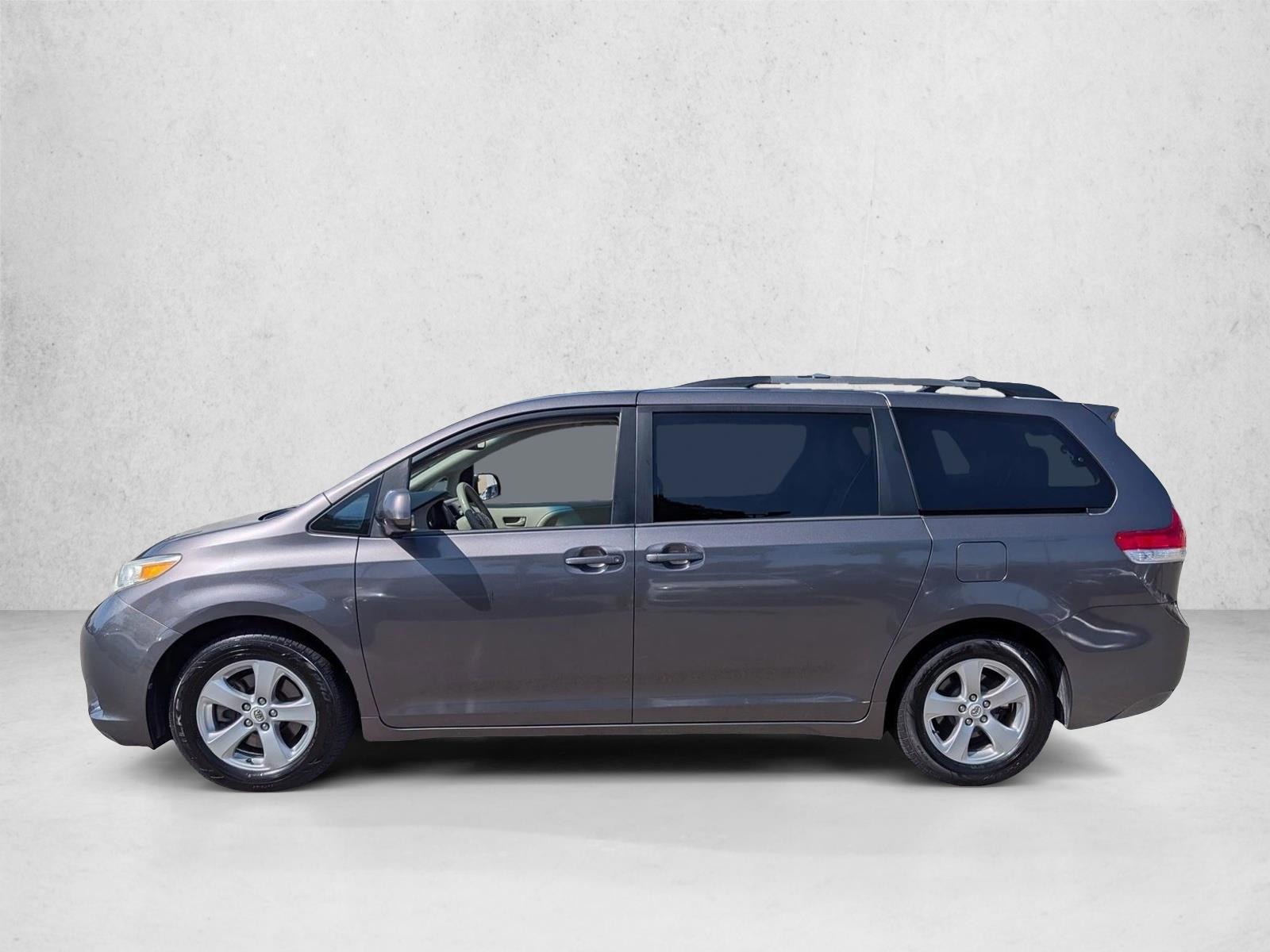 Thumbnail: 2012 Toyota Sienna - 2