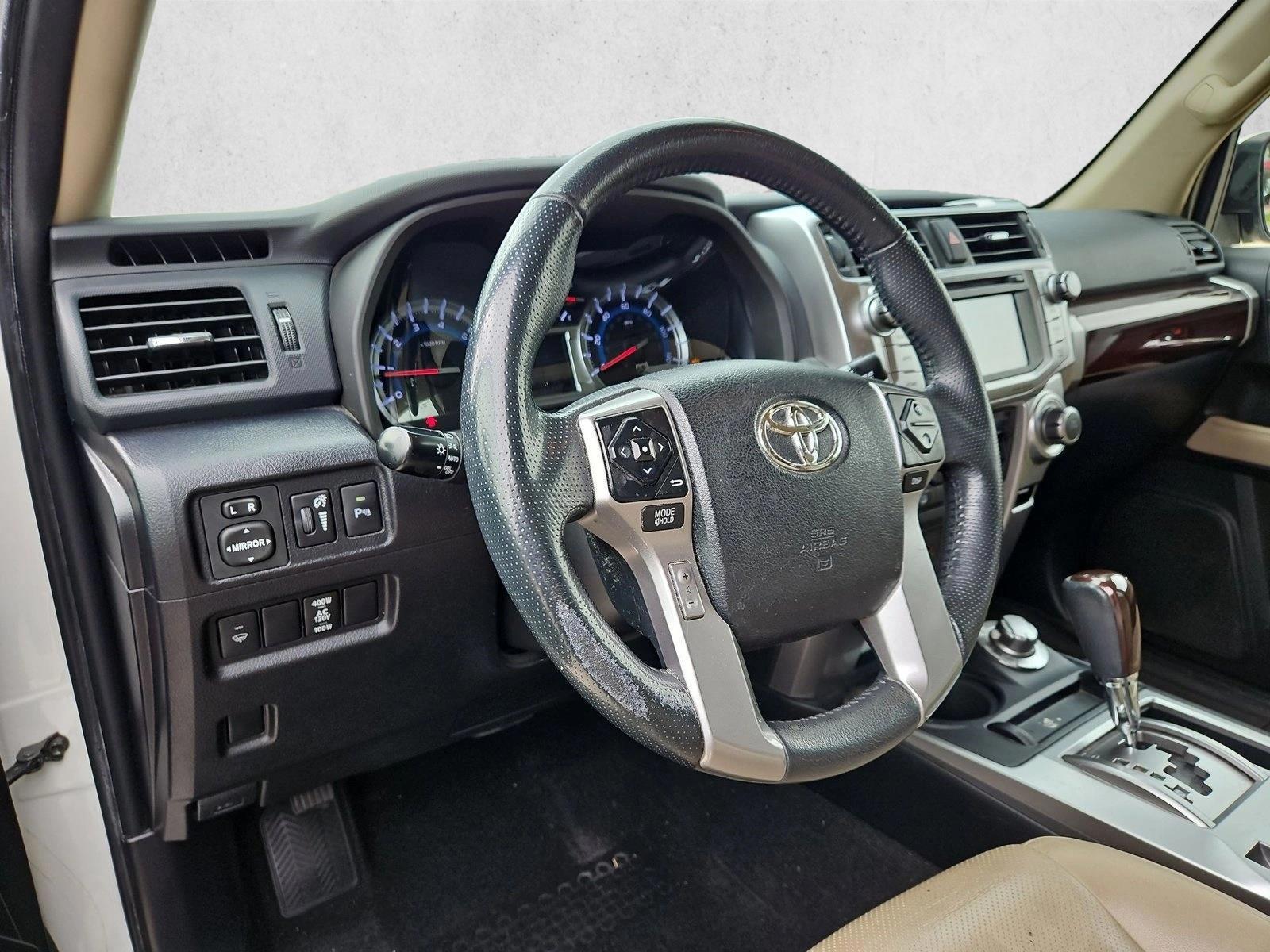 Thumbnail: 2017 Toyota 4Runner - 3