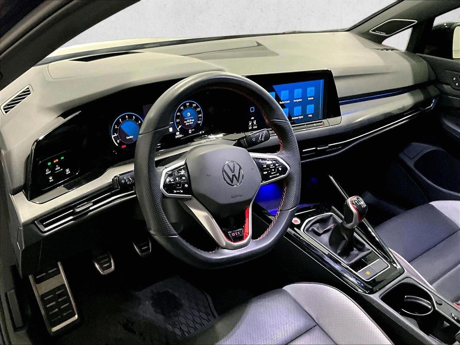 Thumbnail: 2024 Volkswagen Golf - 3