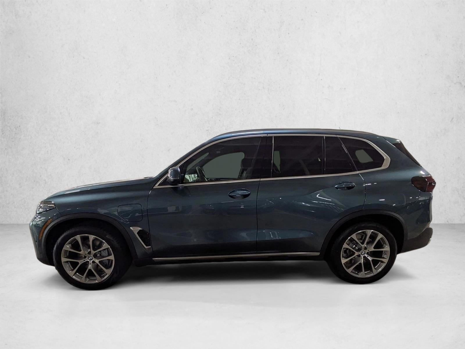Thumbnail: 2026 BMW X5 - 2