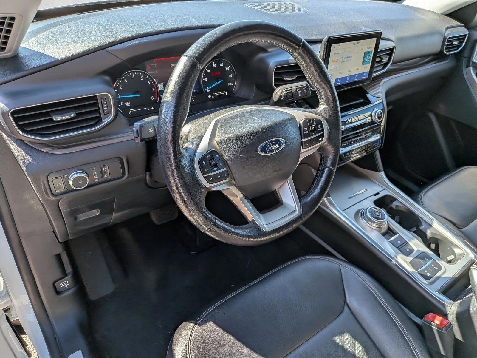 Thumbnail: 2022 Ford Explorer - 3