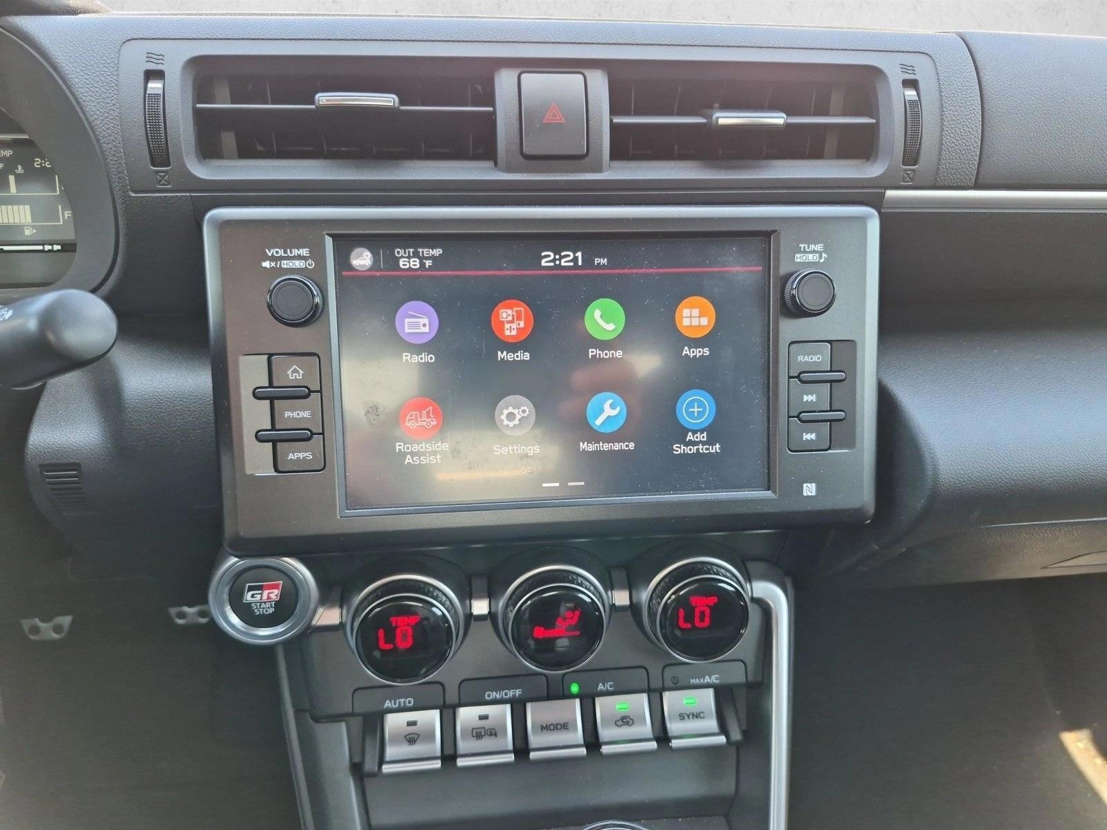 2023 Toyota GR86 Premium - Photo 12