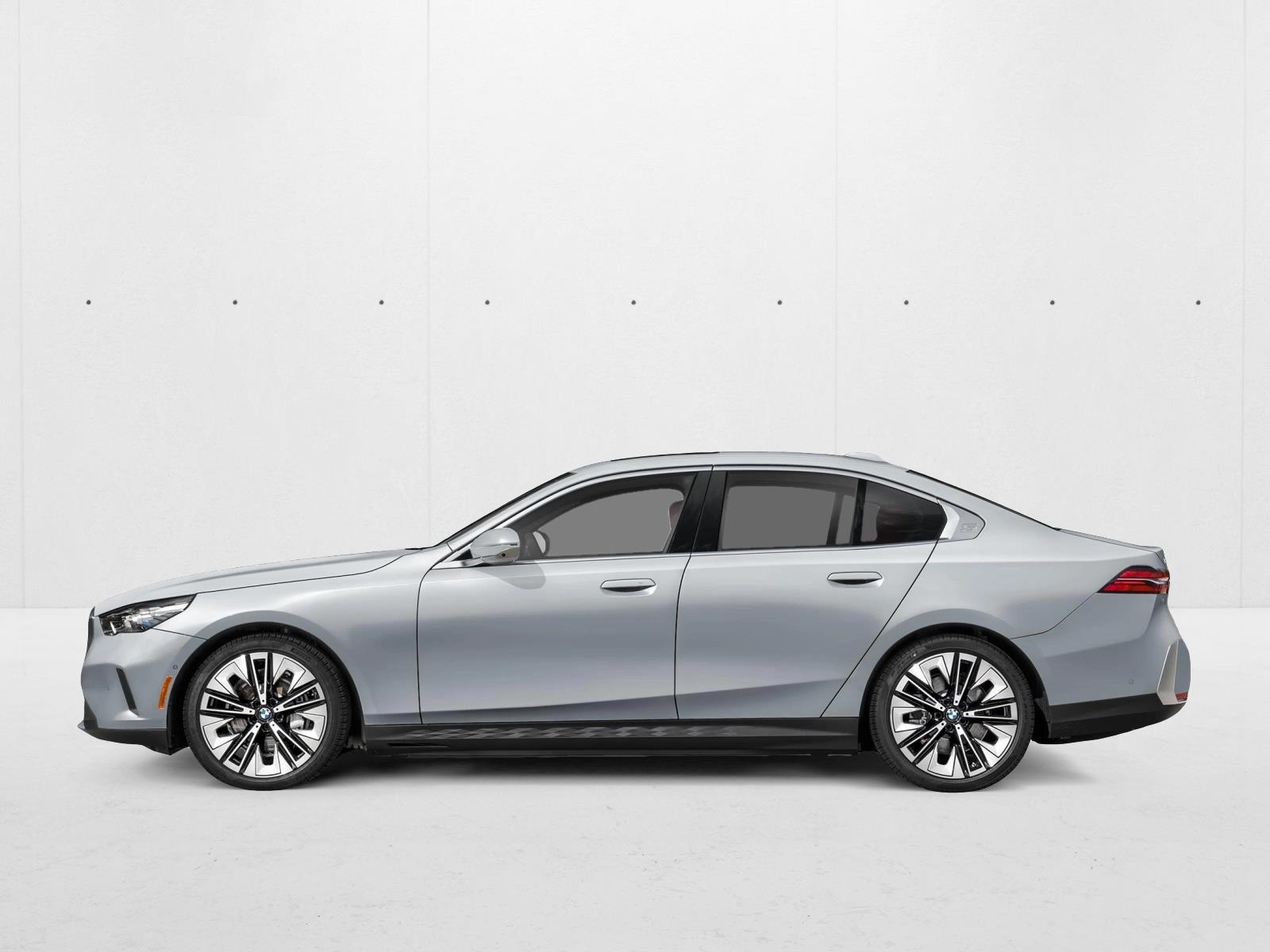 Thumbnail: 2027 BMW i5 - 2
