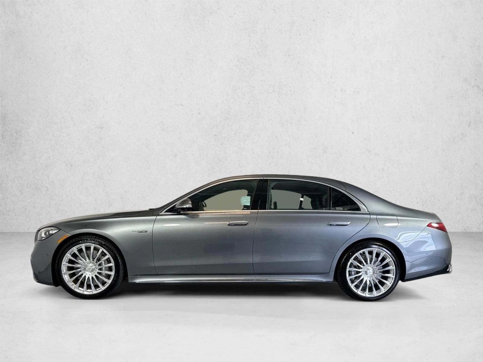 Thumbnail: 2025 Mercedes-Benz S-Class - 2
