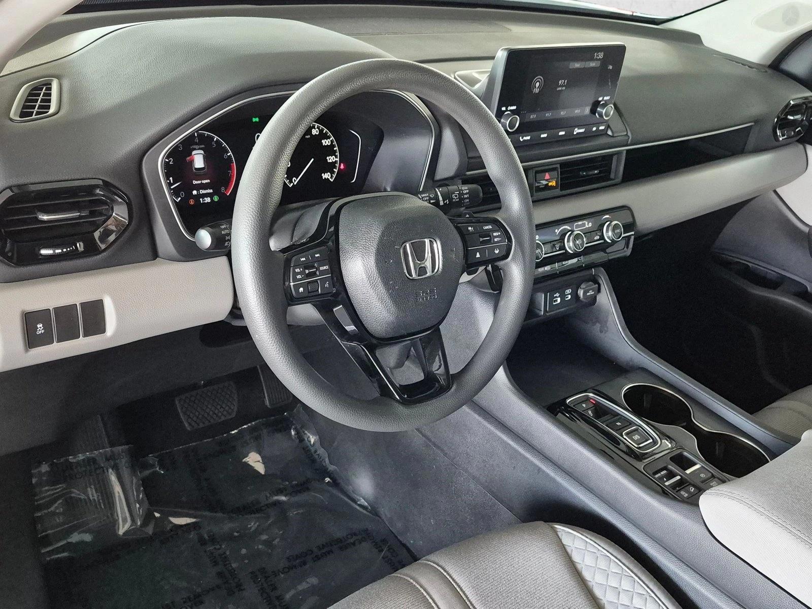 Thumbnail: 2023 Honda Pilot - 3