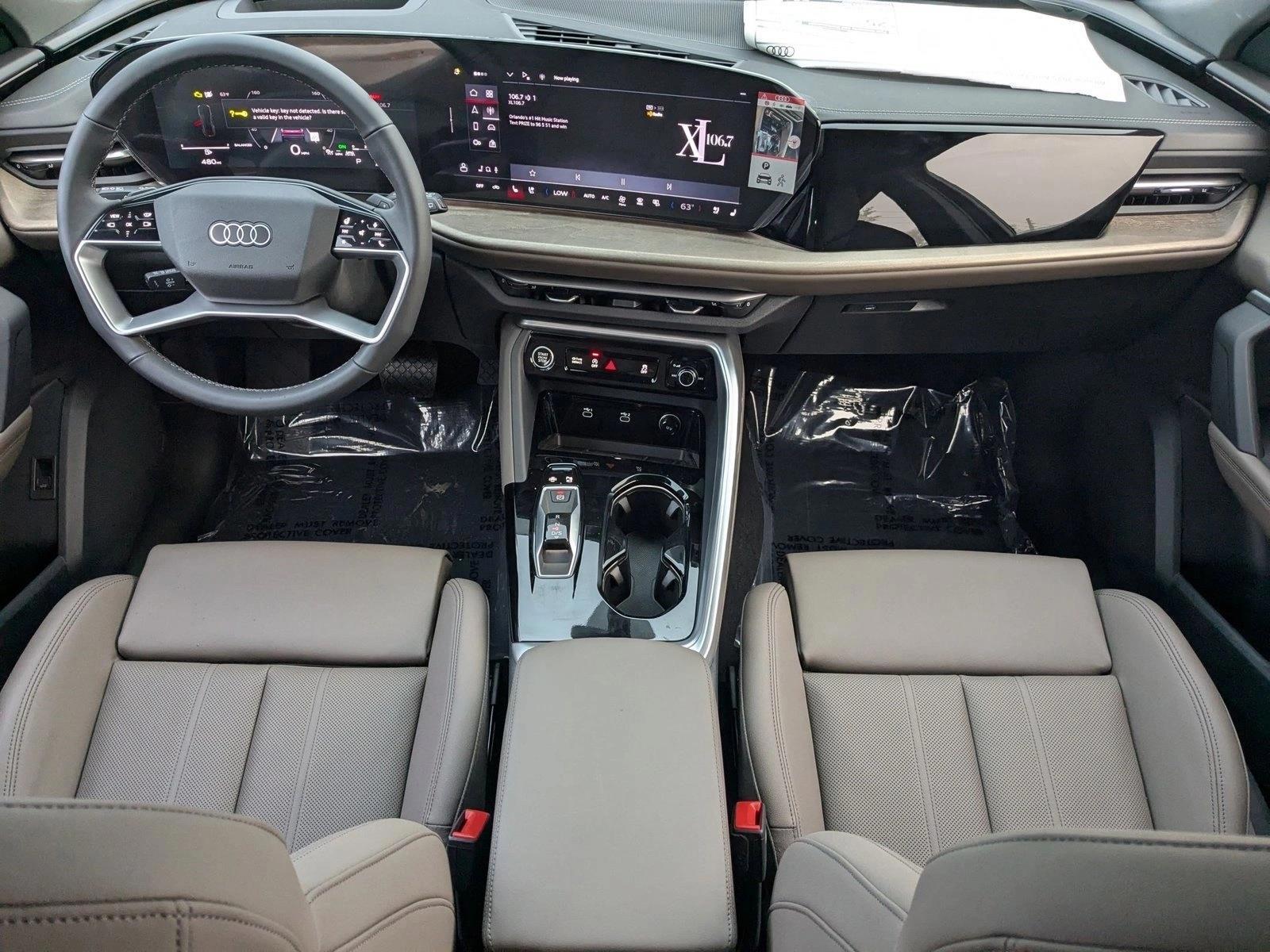 Thumbnail: 2025 Audi Q5 - 4