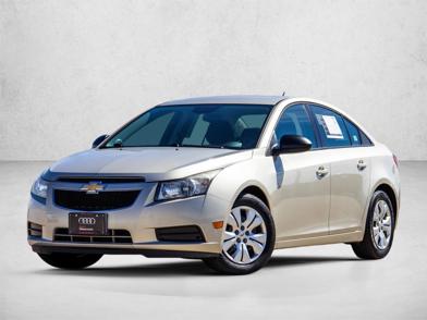 2013 Chevrolet Cruze LS -
                  Westmont, IL