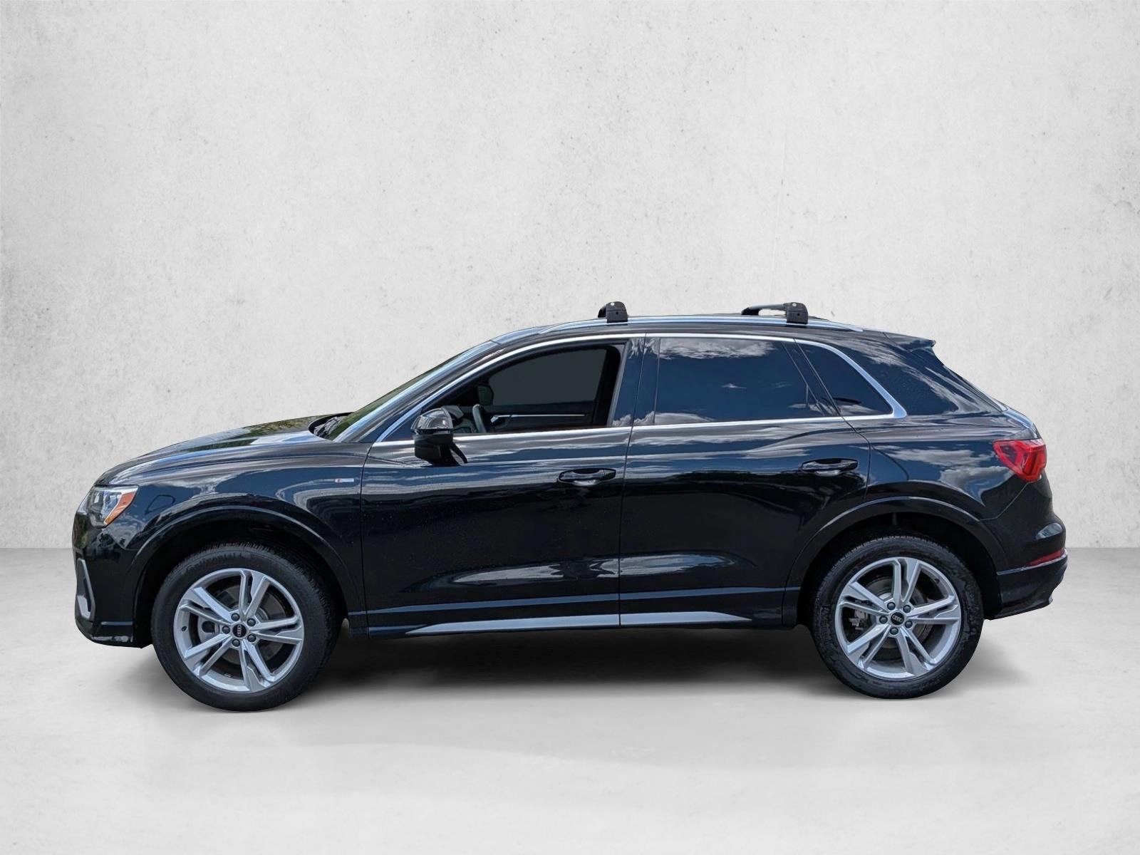 Thumbnail: 2022 Audi Q3 - 2