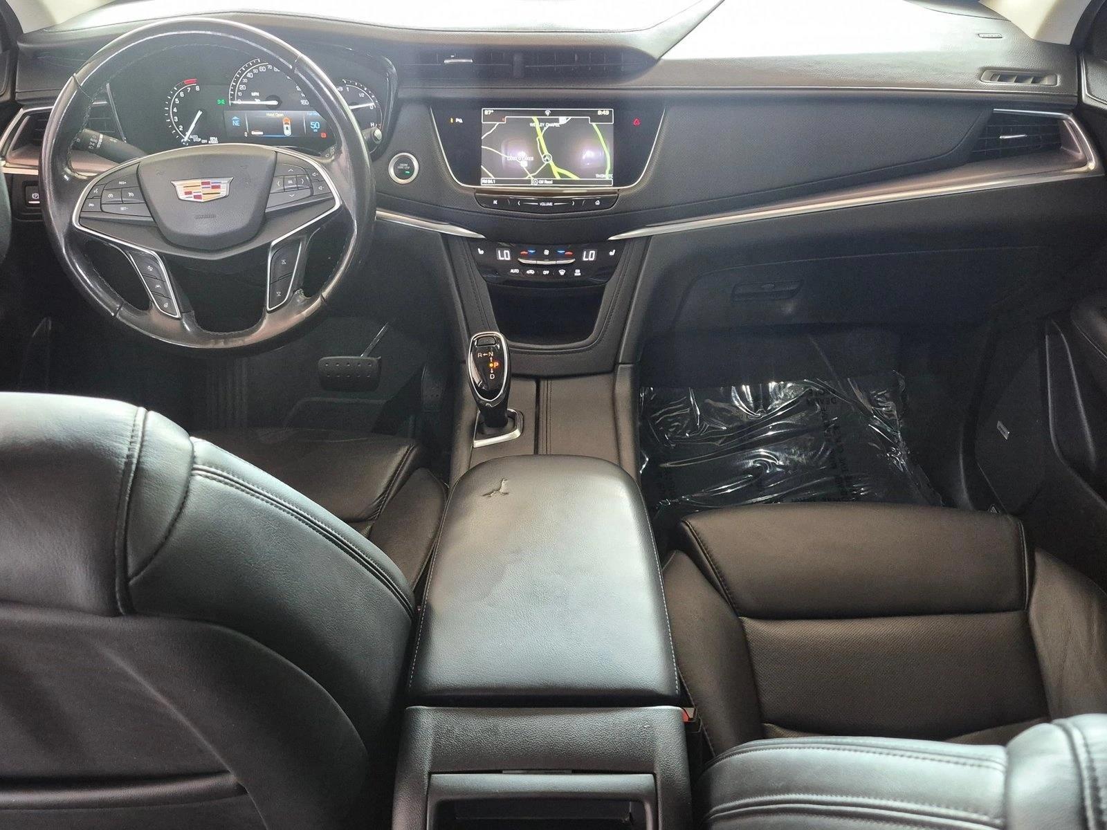 Thumbnail: 2018 Cadillac XT5 - 3
