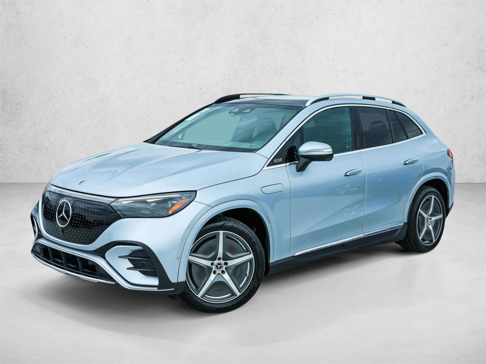 Thumbnail: 2027 Mercedes-Benz EQE - 1